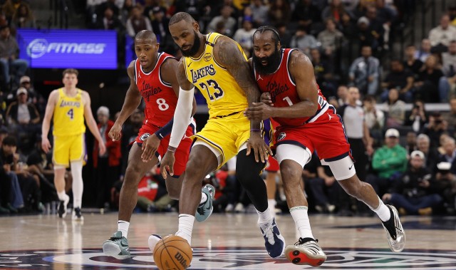 纪录井喷周：老詹纪录终结 KD里程碑 字母放话登顶 哈登得分前十