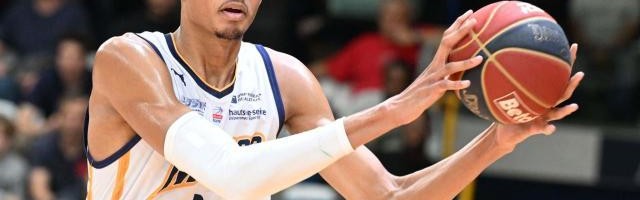 文班亚马统治法甲！法国前总理索要球票看他打球