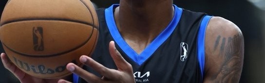 博鱼下载-G联盟场均3.1帽！Scotto：独行侠与2.26米中锋夏普达成一份协议