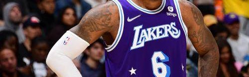 詹姆斯与湖人不急续约 联盟已有多支球队致电问价